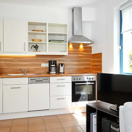Apartmenthaus Bull 1 * Kuehlungsborn