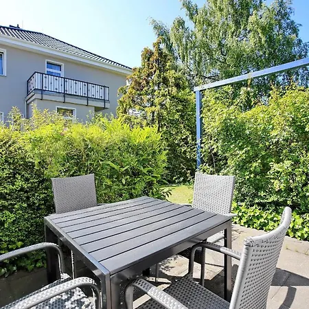 Apartmenthaus Bull 1 Apartment Kuehlungsborn