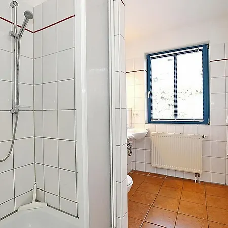 Apartmenthaus Bull 1 * Kuehlungsborn