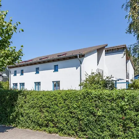 Apartmenthaus Bull 1 Apartment Kuehlungsborn