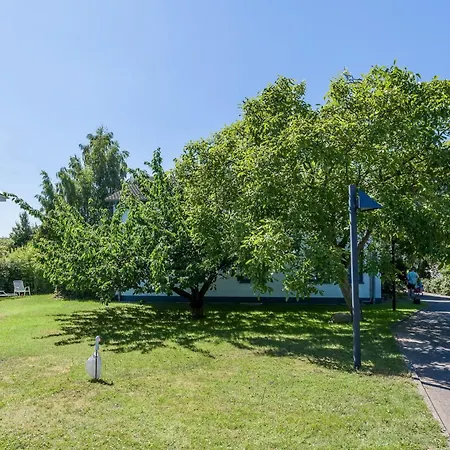 Apartmenthaus Bull 1 Kuehlungsborn